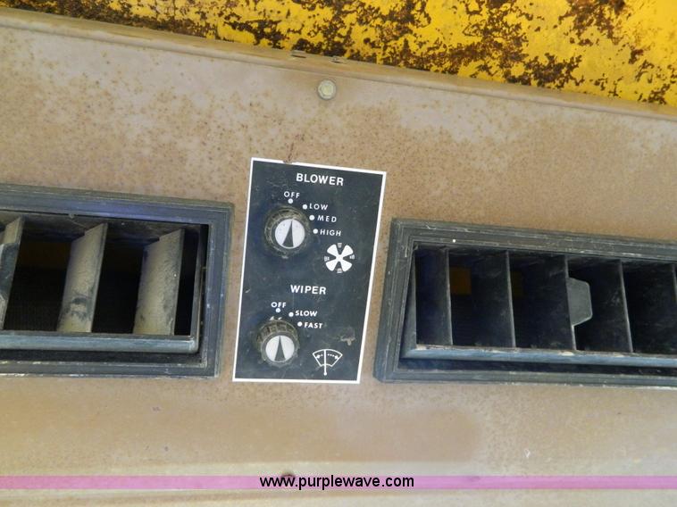 image for item AZ9113 Ford DF211F backhoe