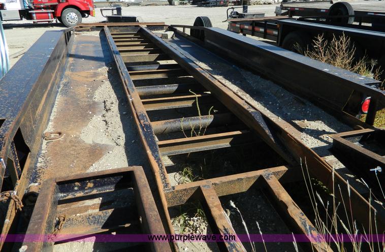 image for item AZ9156 2008 Belshe triple axle trailer