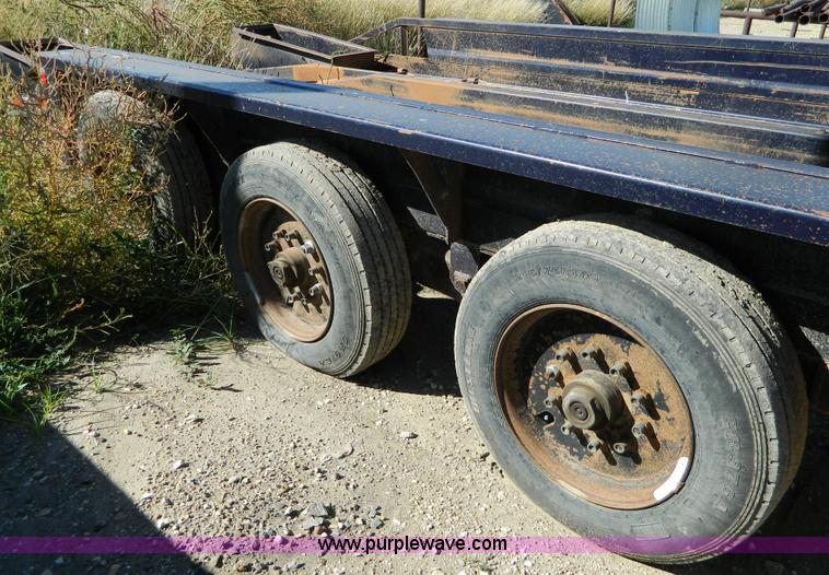 image for item AZ9156 2008 Belshe triple axle trailer