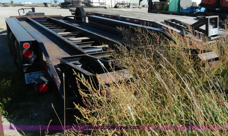 image for item AZ9157 2008 Belshe triple axle trailer