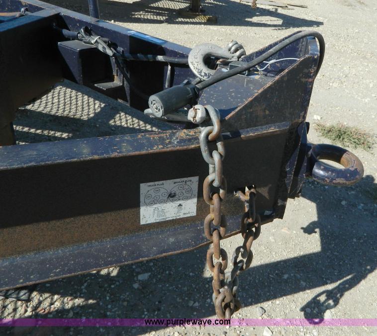 image for item AZ9157 2008 Belshe triple axle trailer