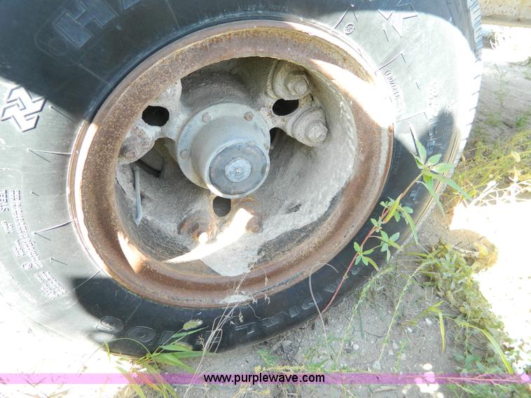 image for item AZ9158 1978 Trail King trailer