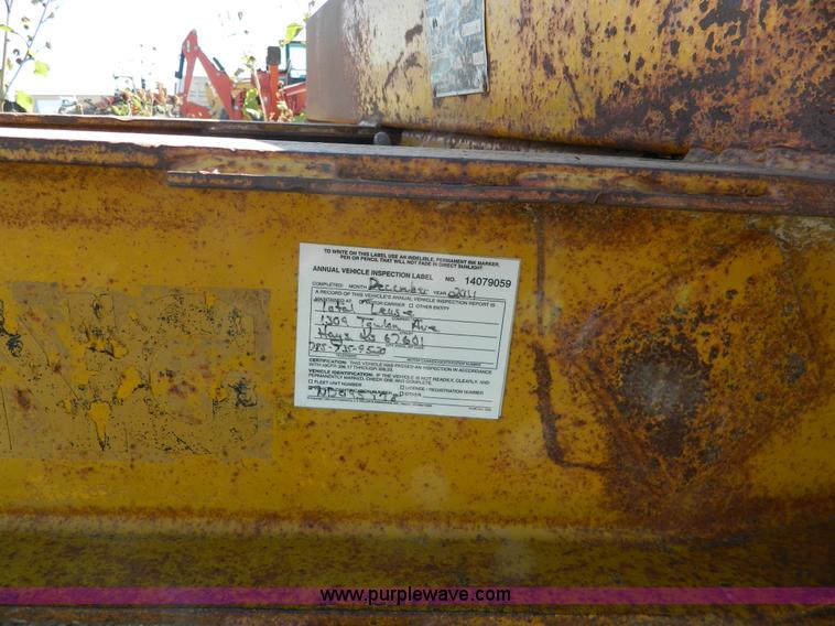 image for item AZ9158 1978 Trail King trailer