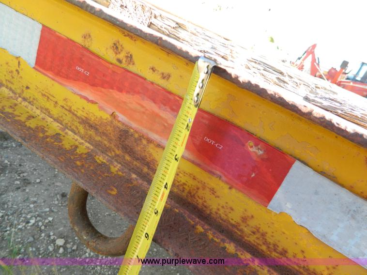 image for item AZ9158 1978 Trail King trailer