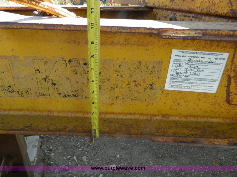 image for item AZ9158 1978 Trail King trailer