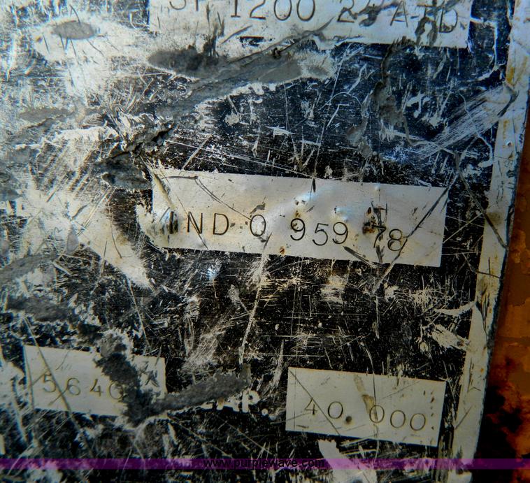 image for item AZ9158 1978 Trail King trailer