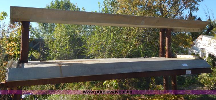 image for item B5931 Aluminum trench box