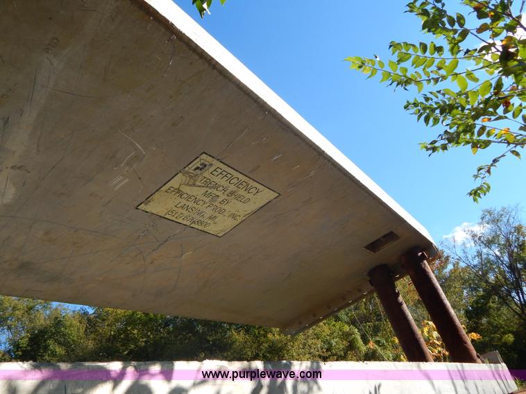 image for item B5931 Aluminum trench box