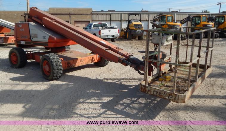 image for item B5978 2001 Snorkel TBA42RF0 boom lift