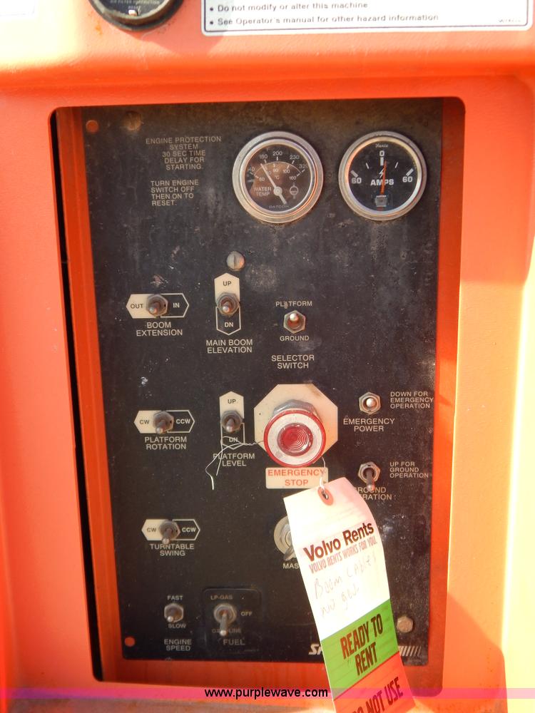 image for item B5978 2001 Snorkel TBA42RF0 boom lift