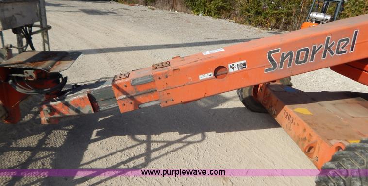 image for item B5978 2001 Snorkel TBA42RF0 boom lift