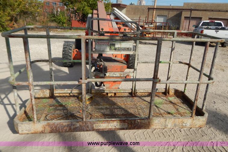 image for item B5978 2001 Snorkel TBA42RF0 boom lift