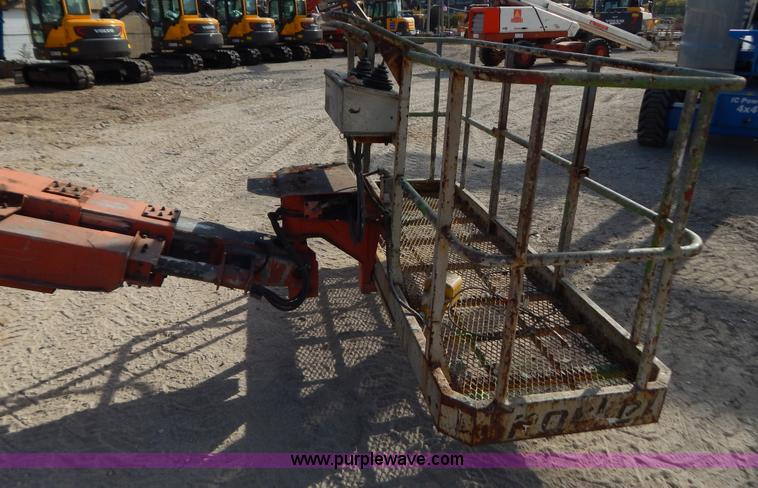 image for item B5978 2001 Snorkel TBA42RF0 boom lift