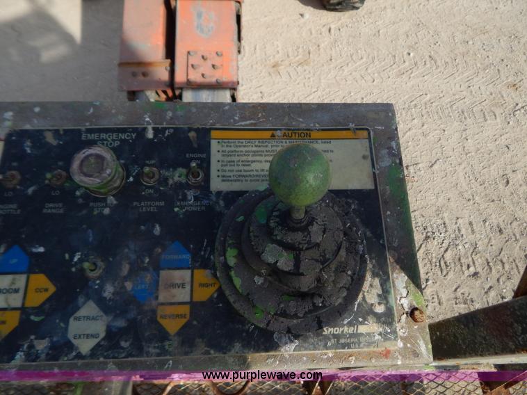 image for item B5978 2001 Snorkel TBA42RF0 boom lift