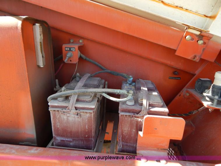 image for item B5979 2000 Snorkel TB60 boom lift