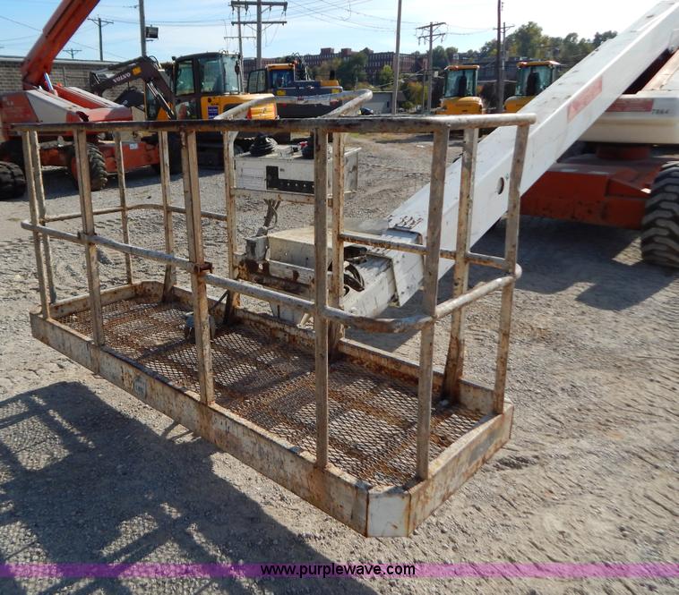 image for item B5979 2000 Snorkel TB60 boom lift