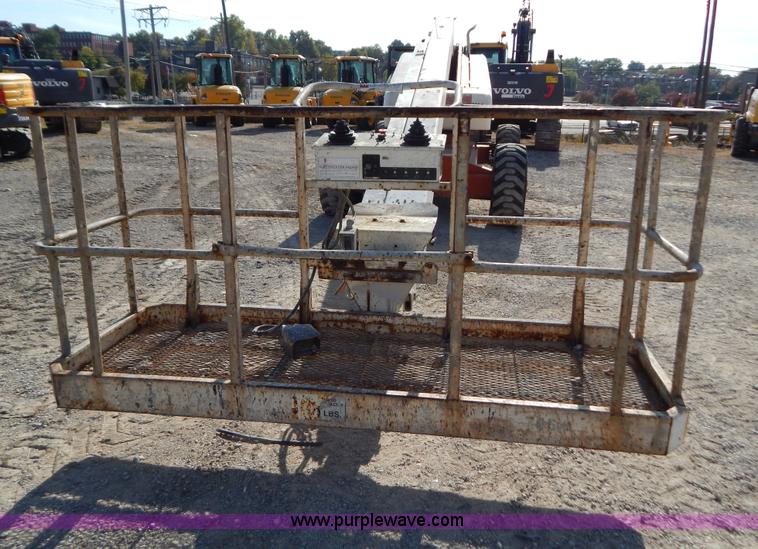 image for item B5979 2000 Snorkel TB60 boom lift