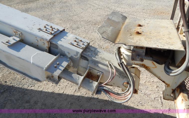 image for item B5979 2000 Snorkel TB60 boom lift