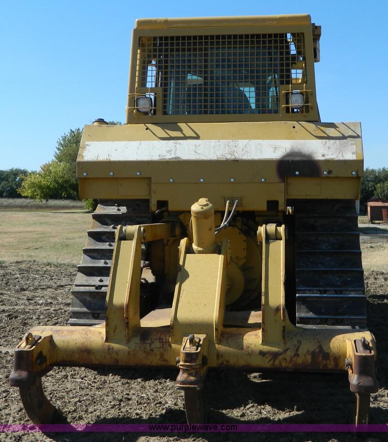 image for item D6038 1997 Caterpillar D6R dozer