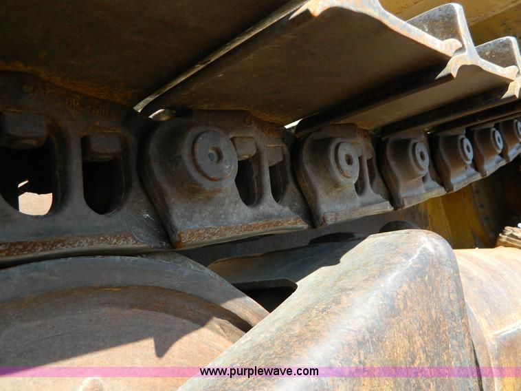 image for item D6038 1997 Caterpillar D6R dozer