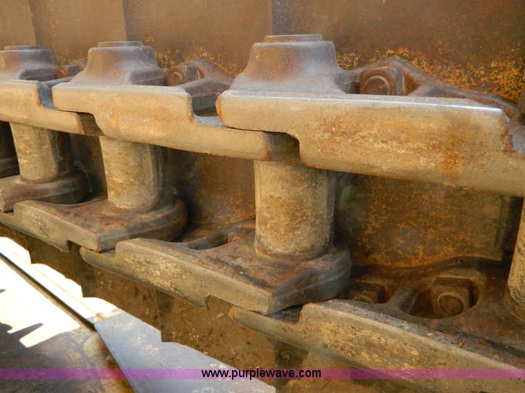 image for item D6038 1997 Caterpillar D6R dozer