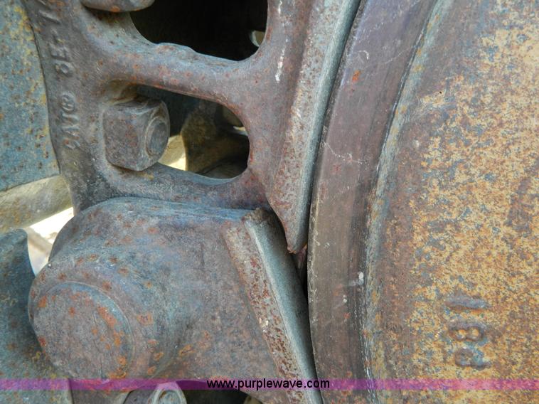 image for item D6038 1997 Caterpillar D6R dozer