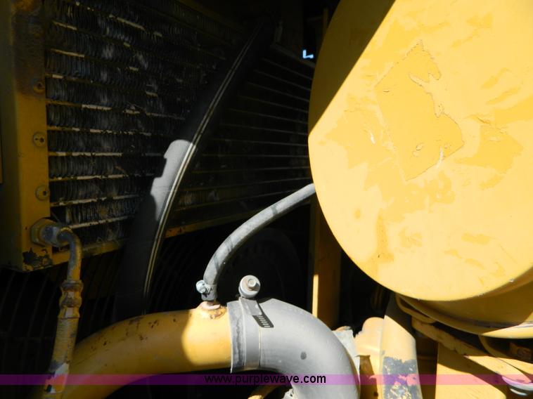 image for item D6038 1997 Caterpillar D6R dozer