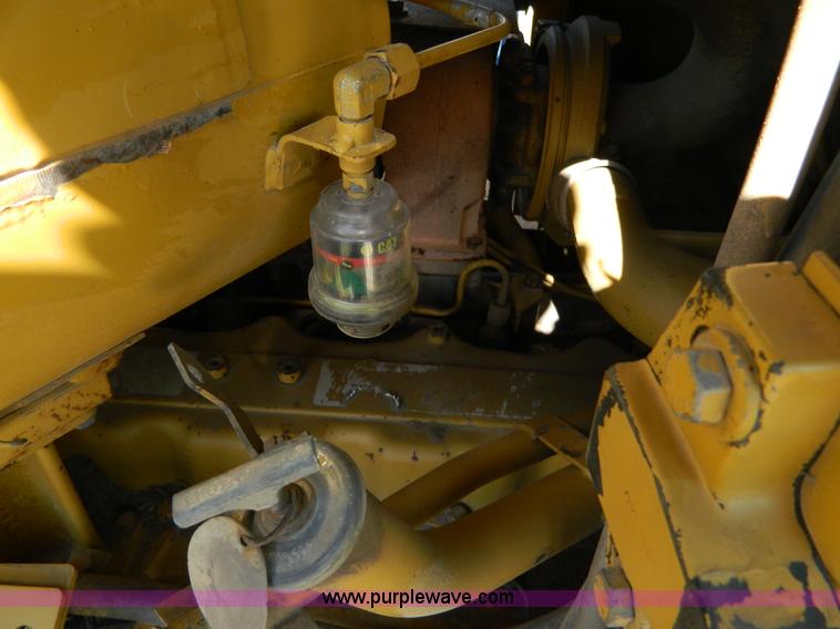 image for item D6038 1997 Caterpillar D6R dozer