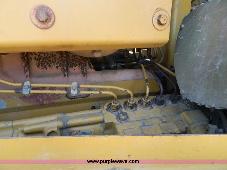 image for item D6038 1997 Caterpillar D6R dozer