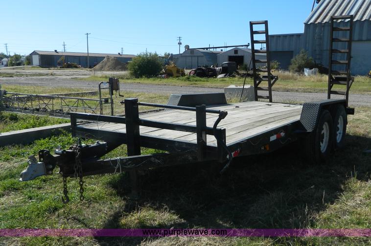 image for item D6052 2001 Starlite trailer