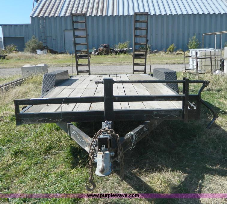 image for item D6052 2001 Starlite trailer