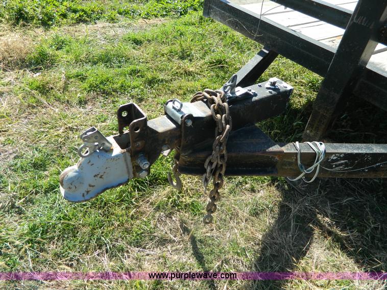 image for item D6052 2001 Starlite trailer