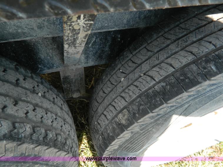 image for item D6052 2001 Starlite trailer