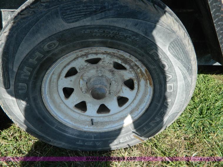 image for item D6052 2001 Starlite trailer