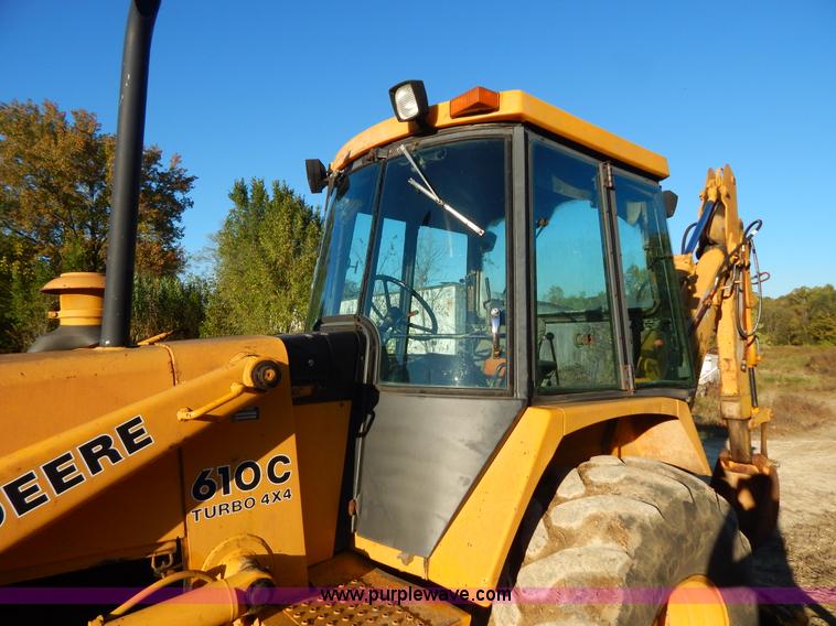 image for item E7300 1988 John Deere 610C backhoe