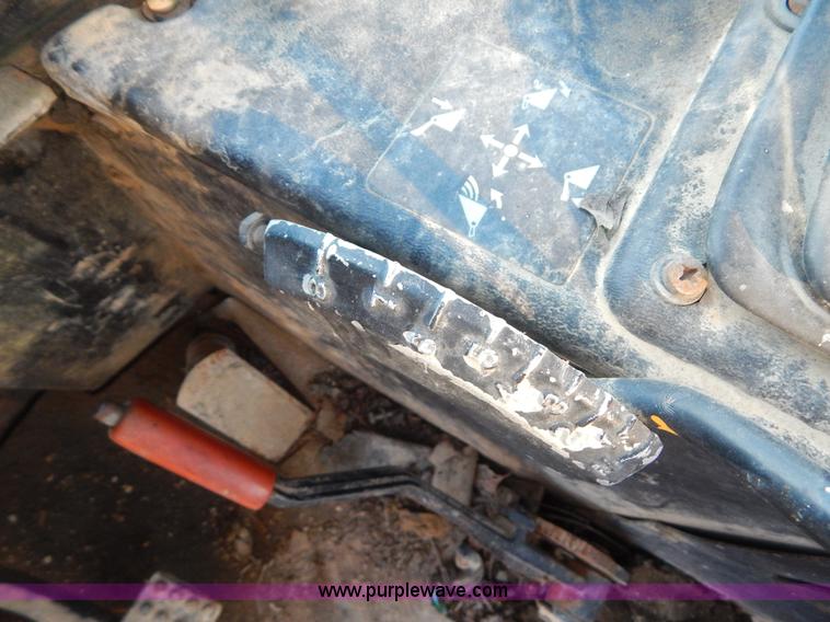 image for item E7300 1988 John Deere 610C backhoe