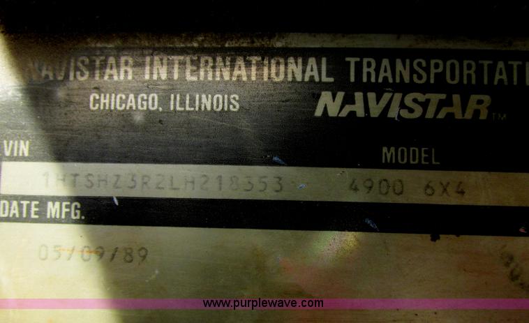 image for item E7386 1990 International 4900 dump truck