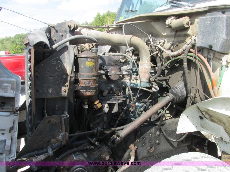 image for item E7386 1990 International 4900 dump truck