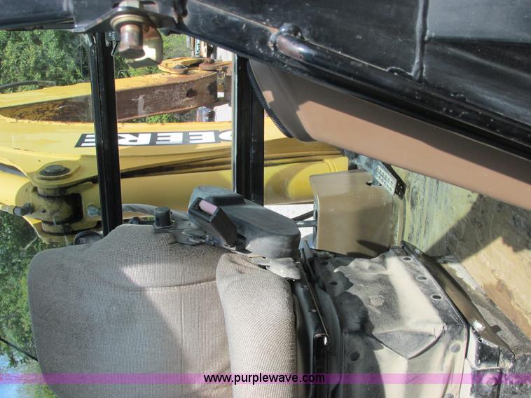 image for item E7399 1998 John Deere 310SE backhoe