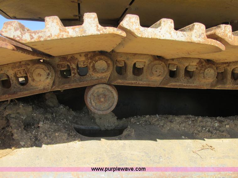 image for item E7406 1995 Kobelco SK400LC Mark IV excavator