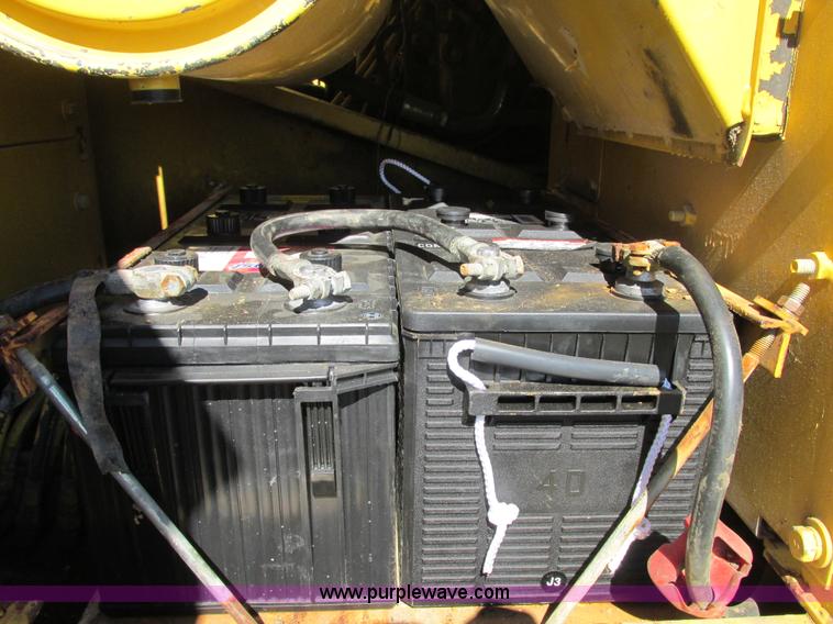 image for item E7406 1995 Kobelco SK400LC Mark IV excavator