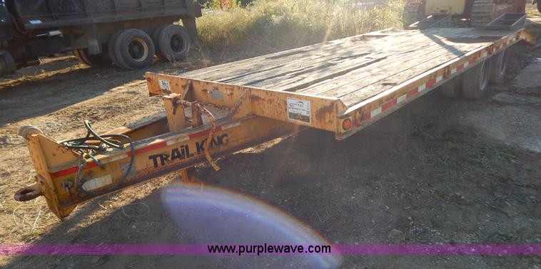 image for item E7410 2000 Trail King TK40LP-2500 equipment trailer