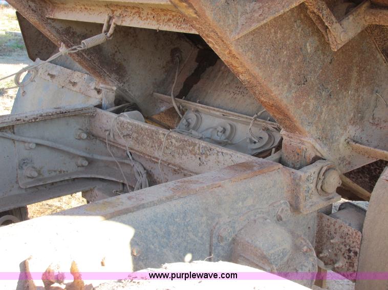 image for item E7411 1985 Ford LTL9000 dump truck