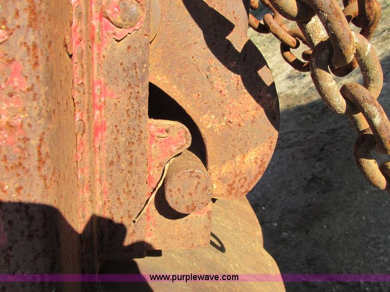 image for item E7411 1985 Ford LTL9000 dump truck