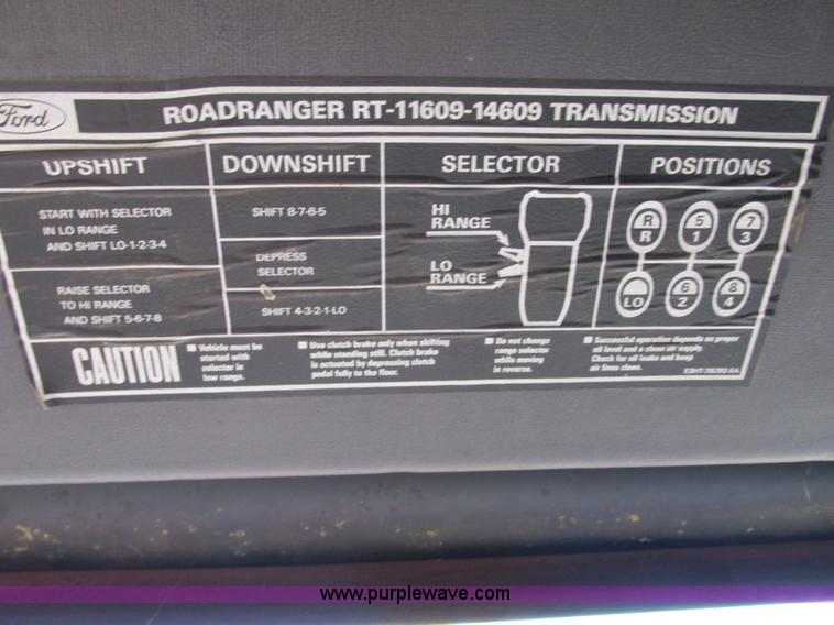 image for item E7411 1985 Ford LTL9000 dump truck