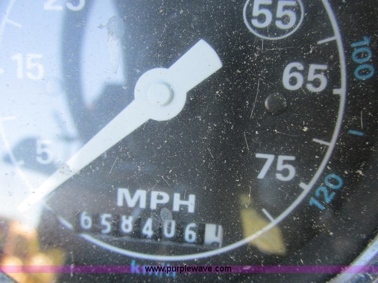 image for item E7412 1988 Ford L9000 dump truck