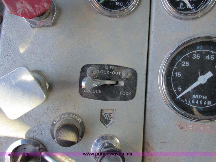 image for item E7412 1988 Ford L9000 dump truck