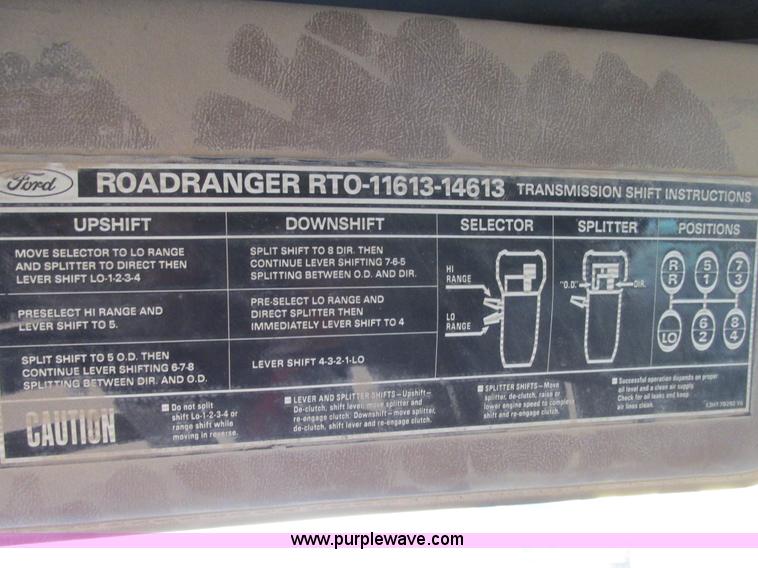 image for item E7412 1988 Ford L9000 dump truck