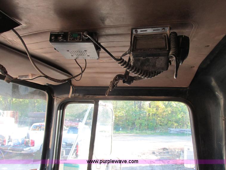 image for item E7412 1988 Ford L9000 dump truck