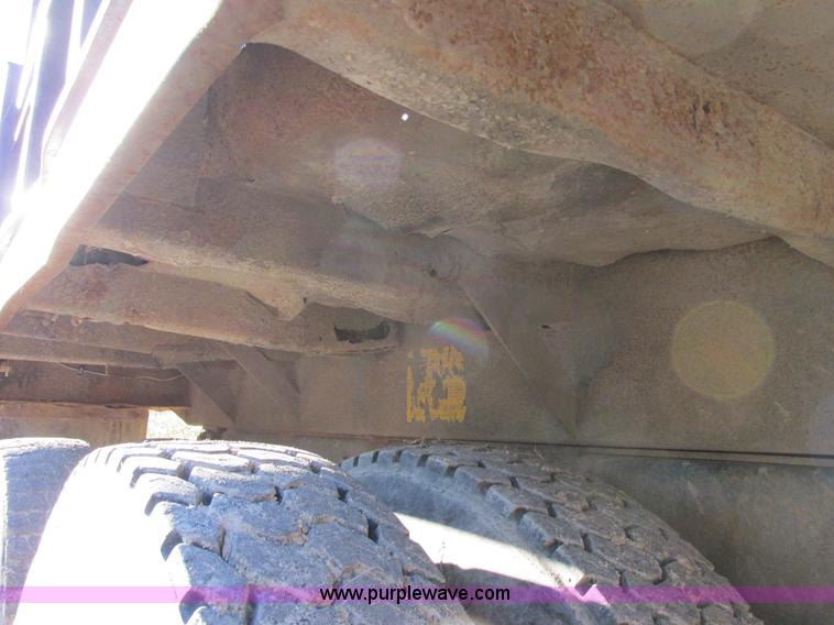 image for item E7412 1988 Ford L9000 dump truck